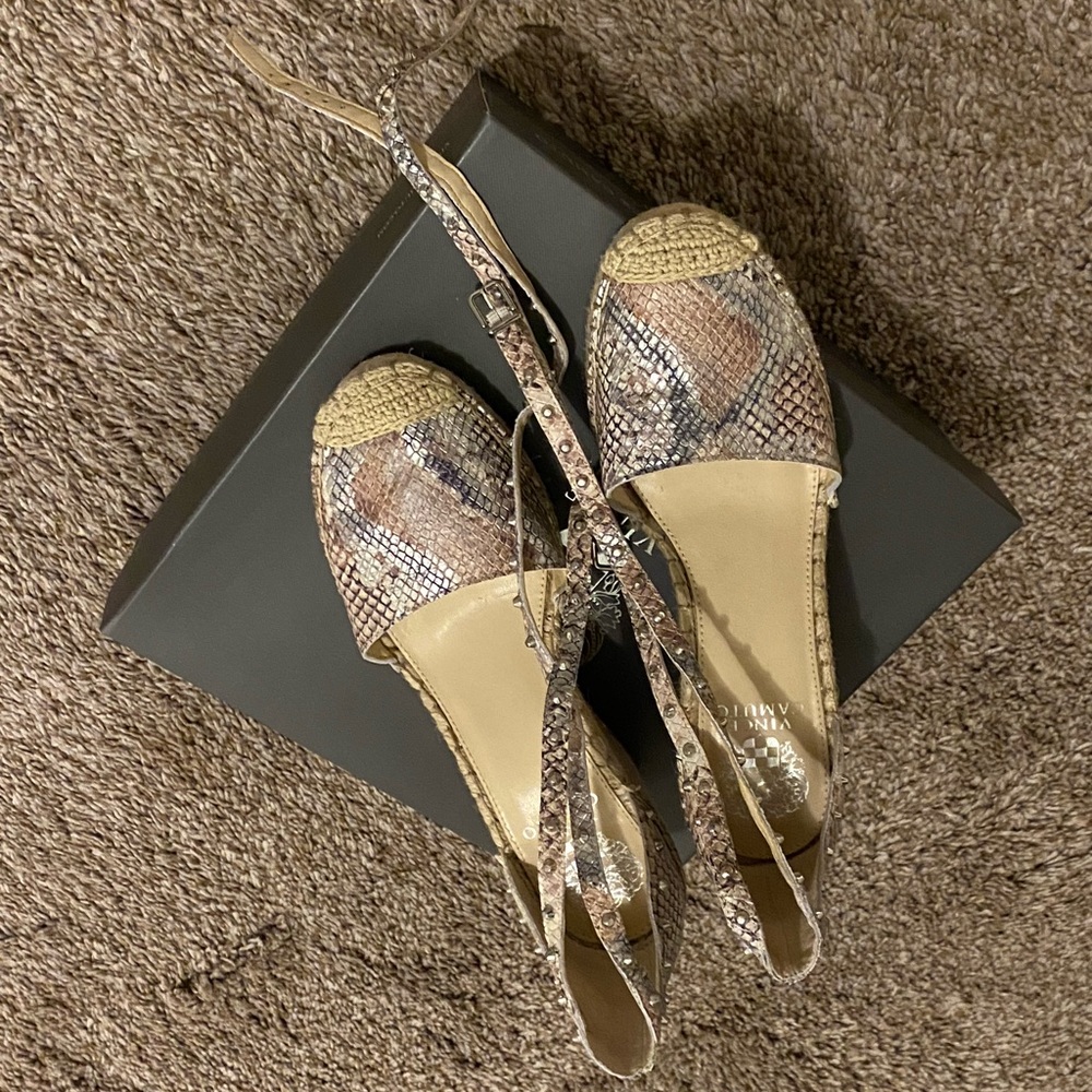 Vince Camuto tie up espadrilles